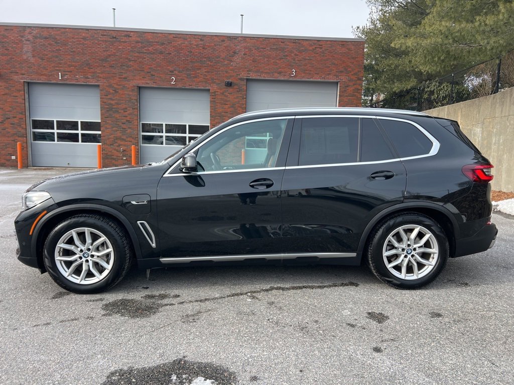 Used 2023 BMW X5 xDrive45e w/ Climate Comfort Package image 2