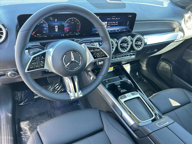 New 2026 Mercedes-Benz GLB 250 4MATIC image 3