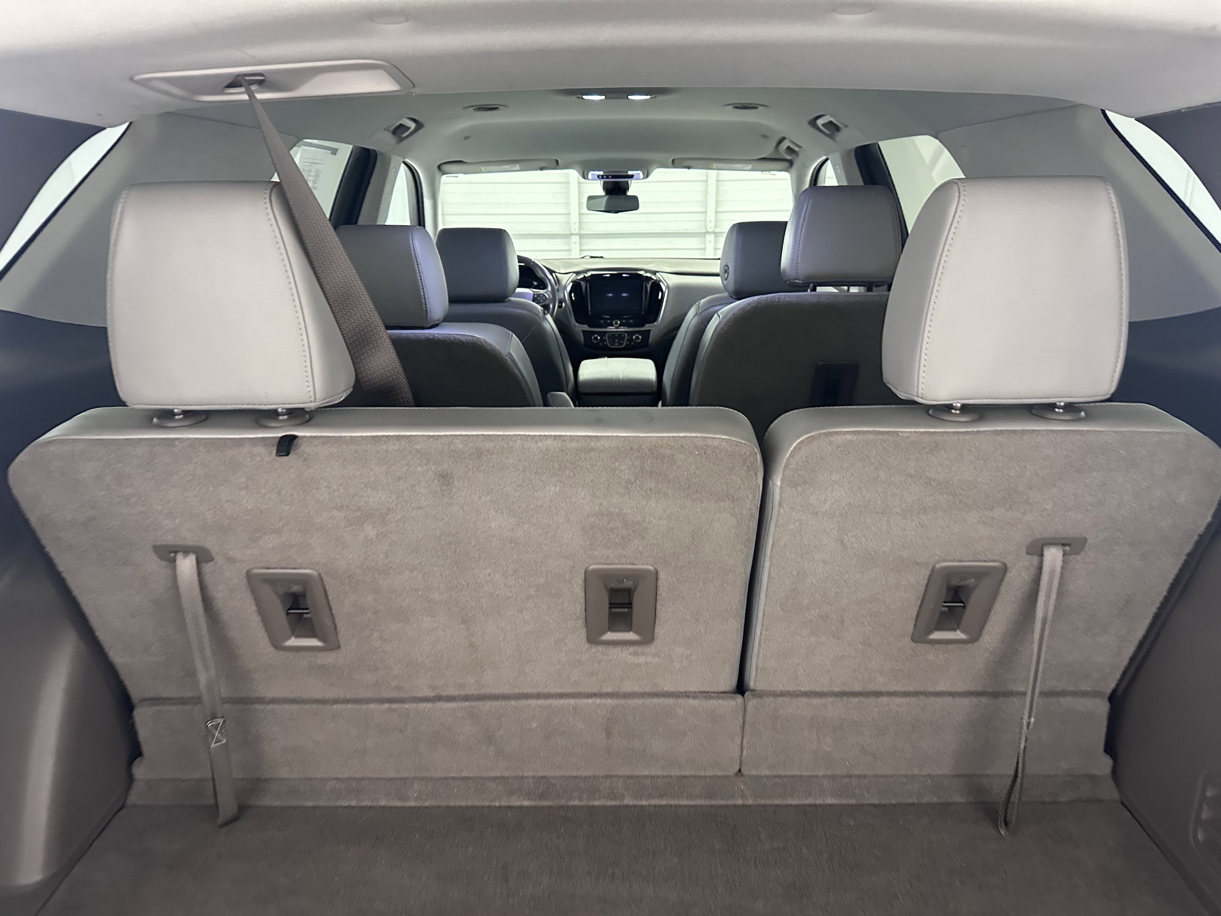 Used 2020 Chevrolet Traverse LT w/ LT Premium Package FWD image 26