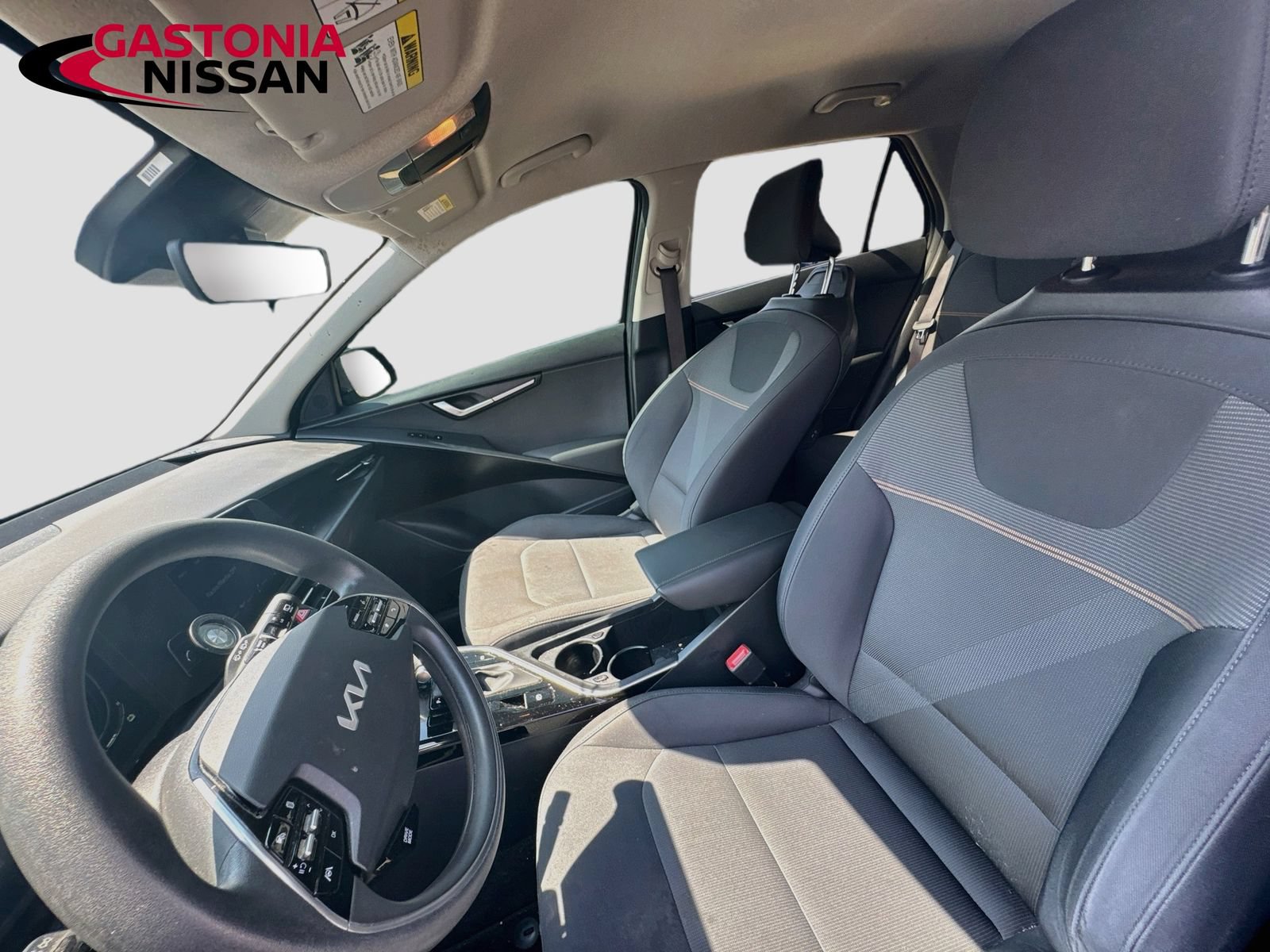 Used 2023 Kia Niro LX FWD image 26