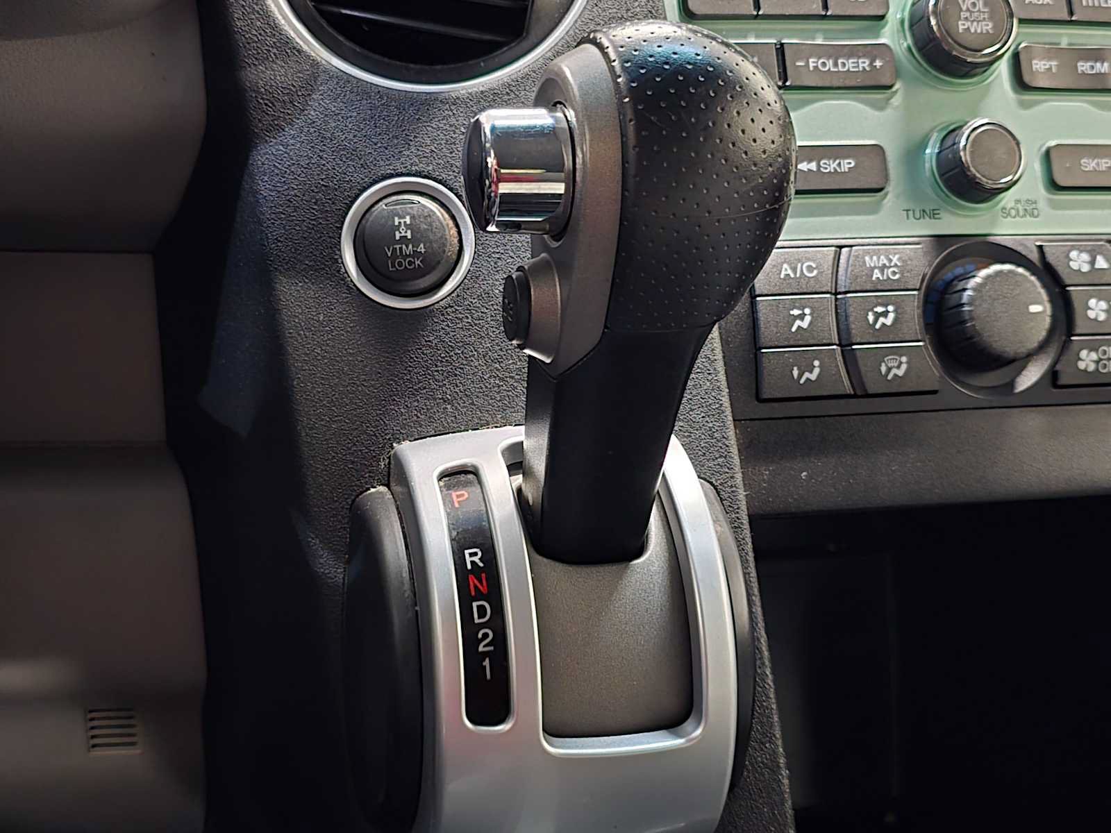 Used 2010 Honda Pilot LX image 15