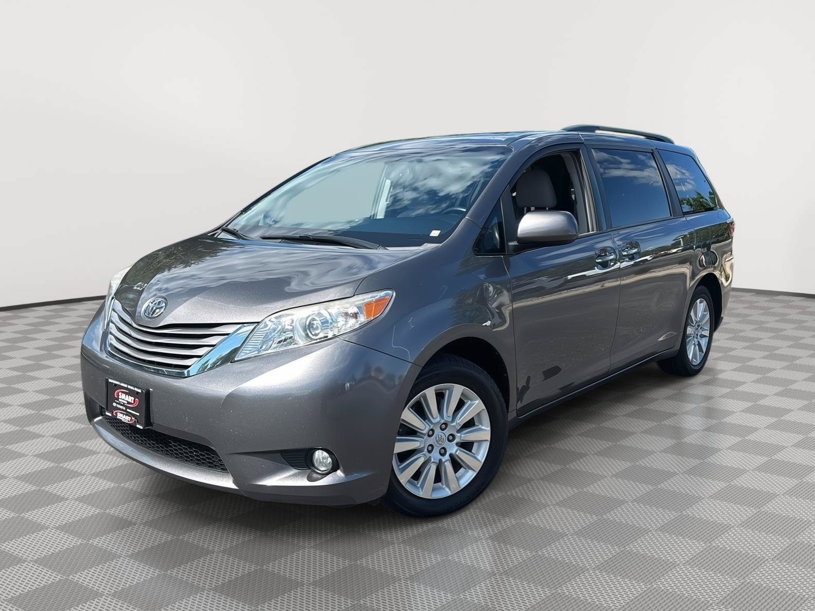 Used 2015 Toyota Sienna XLE