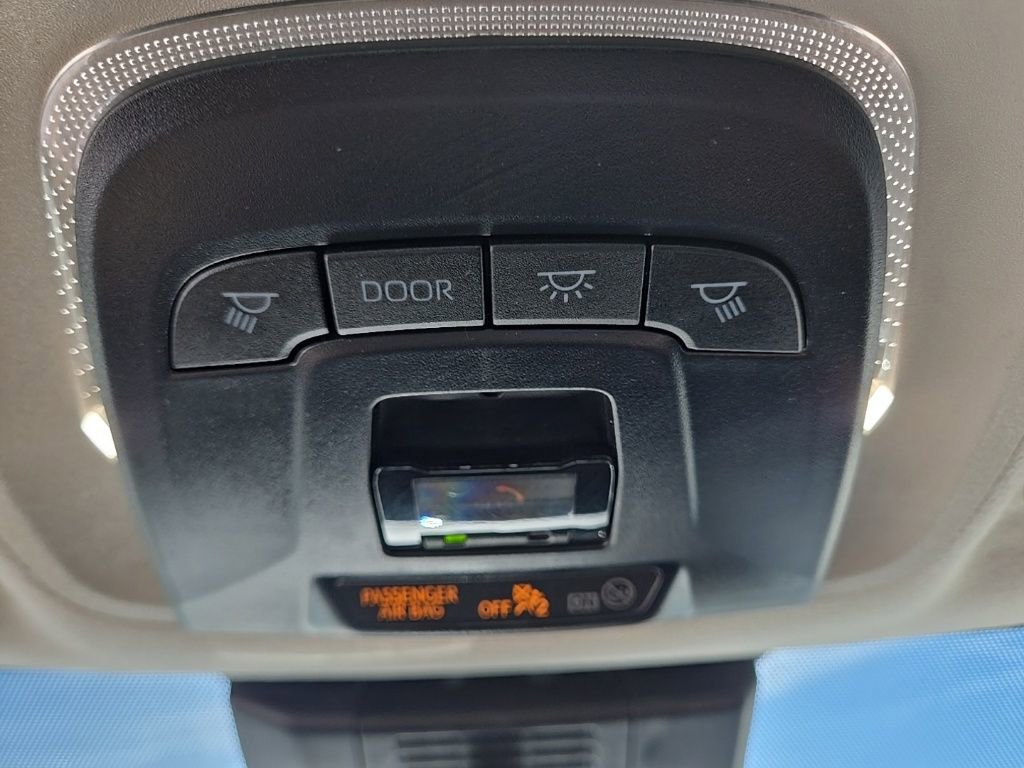 Used 2024 Toyota Corolla LE image 31