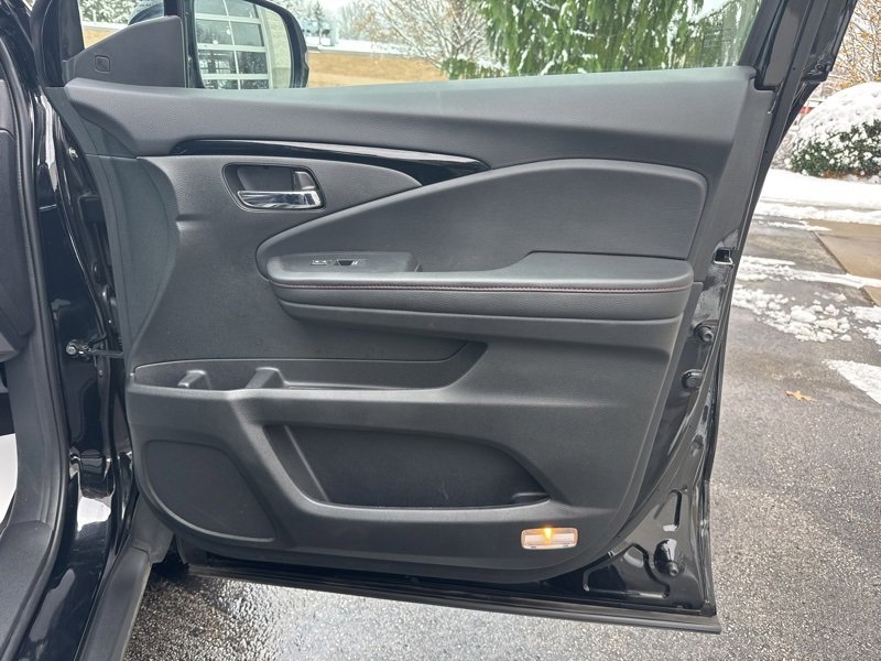 Used 2023 Honda Ridgeline Black Edition image 48