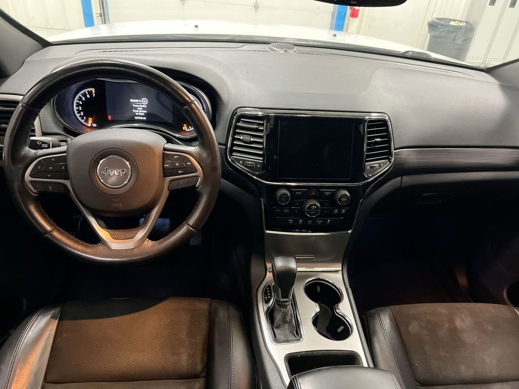 Used 2019 Jeep Grand Cherokee Altitude AWD/4WD image 10