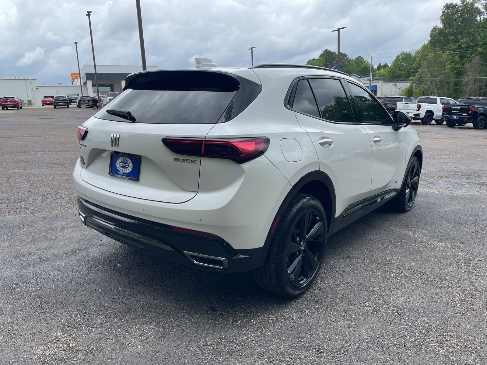 Used 2024 Buick Envision Sport Touring image 5