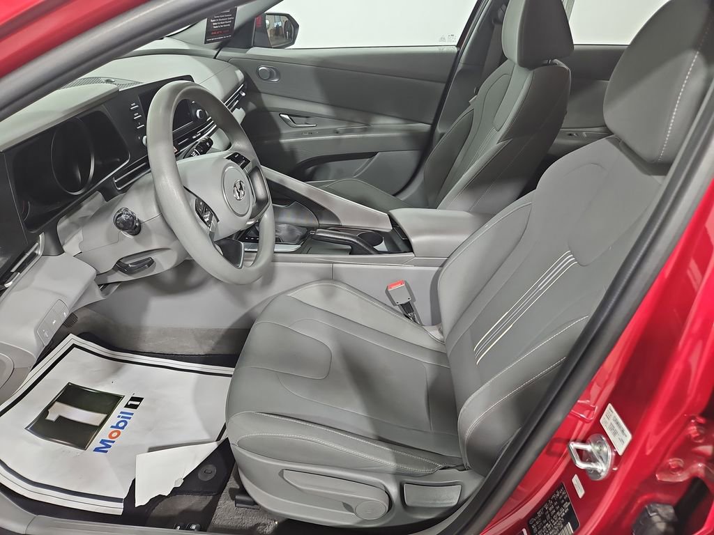 Certified 2022 Hyundai Elantra SEL FWD image 10