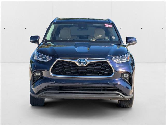 Used 2023 Toyota Highlander Limited video 2