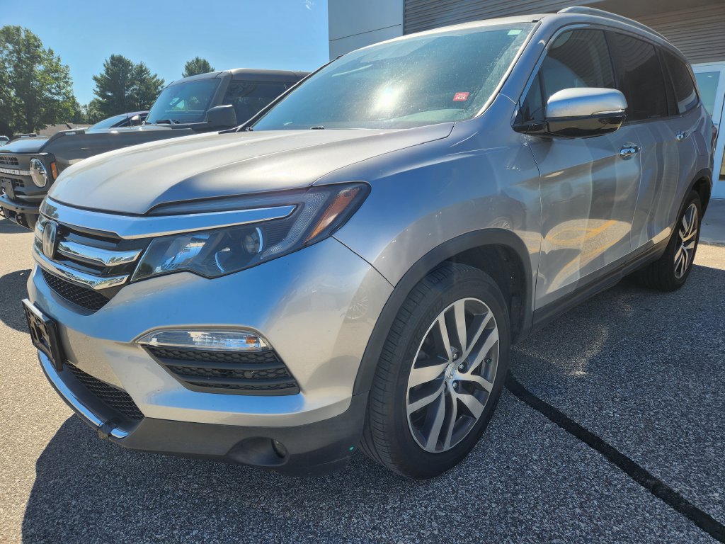 Used 2016 Honda Pilot Touring image 3