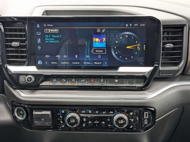 Used 2024 Chevrolet Silverado 1500 High Country w/ High Country Premium Package AWD/4WD image 18