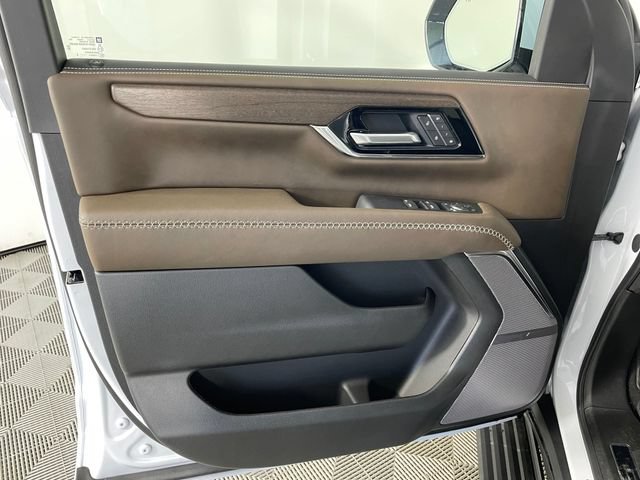 New 2026 GMC Yukon XL Denali Ultimate AWD/4WD image 8