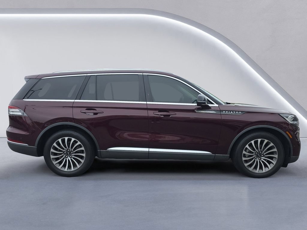 Used 2020 Lincoln Aviator Reserve w/ Equipment Group 201A AWD/4WD image 3