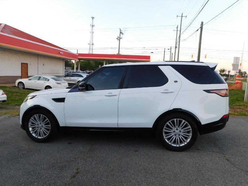 Used 2018 Land Rover Discovery HSE Luxury AWD/4WD image 12