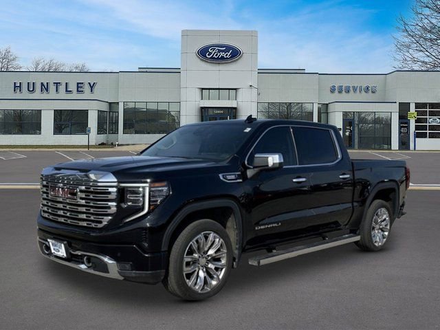Used 2024 GMC Sierra 1500 Denali w/ Denali Reserve Package AWD/4WD image 1