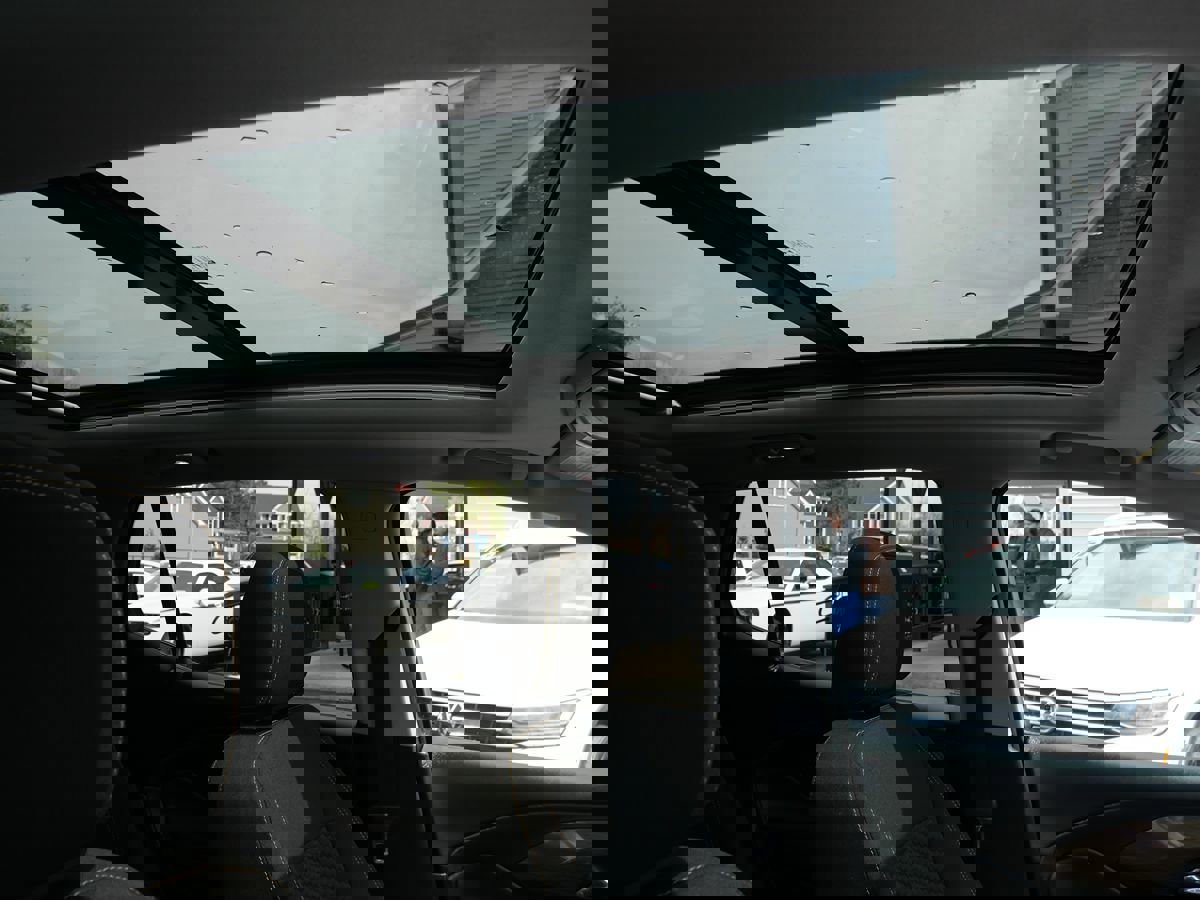 Used 2020 GMC Terrain SLE w/ Driver Convenience Package image 31