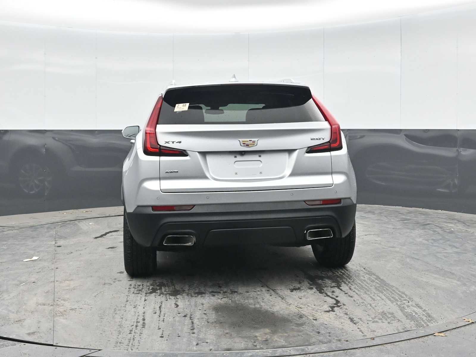 Used 2019 Cadillac XT4 Luxury w/ Cold Weather Package AWD/4WD image 11
