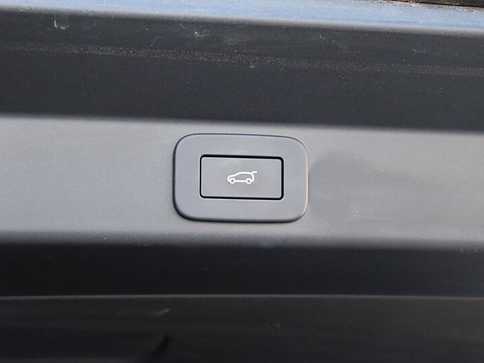 Used 2024 Land Rover Range Rover Sport SE AWD/4WD image 56