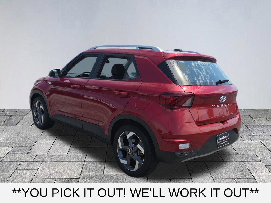 Used 2025 Hyundai Venue Limited FWD image 5