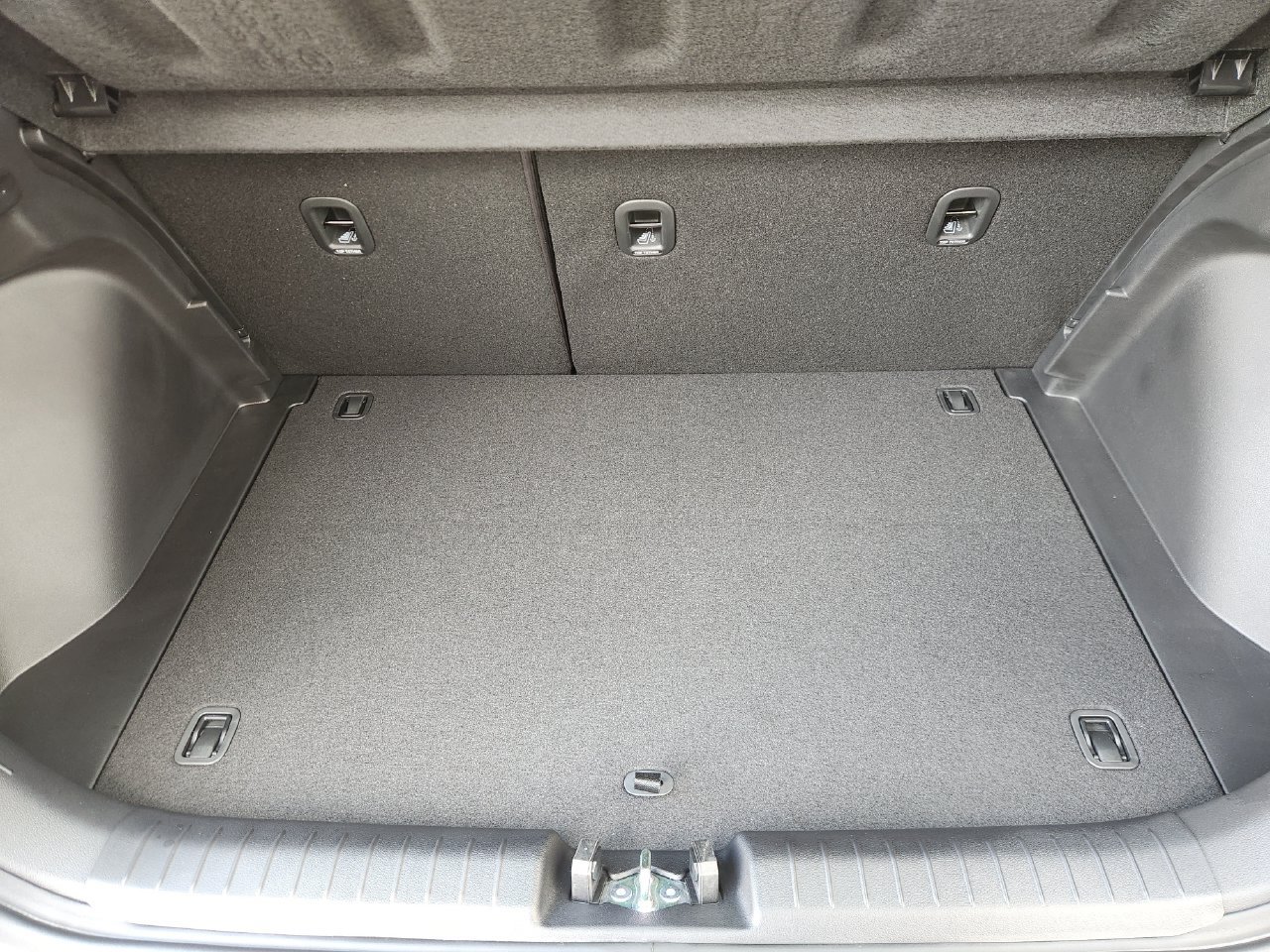 New 2026 Hyundai Venue SE FWD image 28