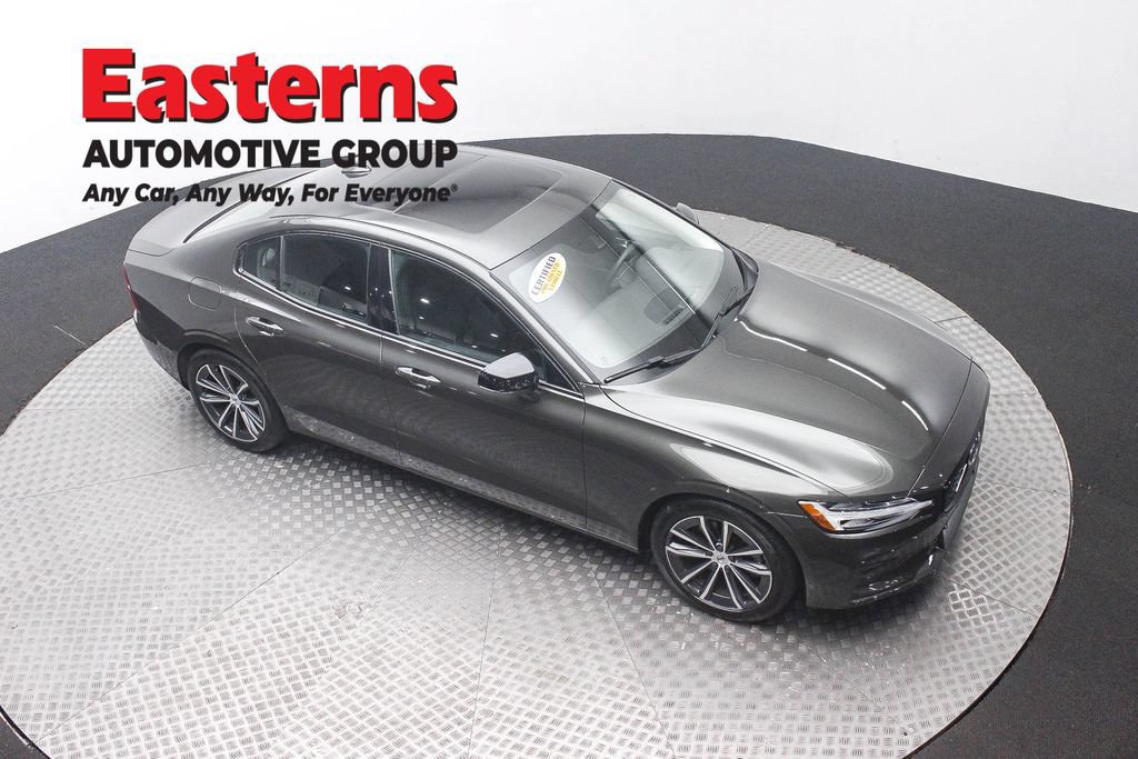 Used 2022 Volvo S60 B5 Inscription AWD/4WD image 3