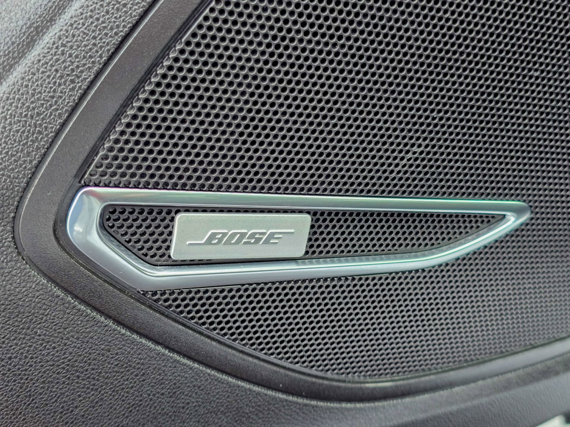 Used 2024 Buick Envision Avenir image 35