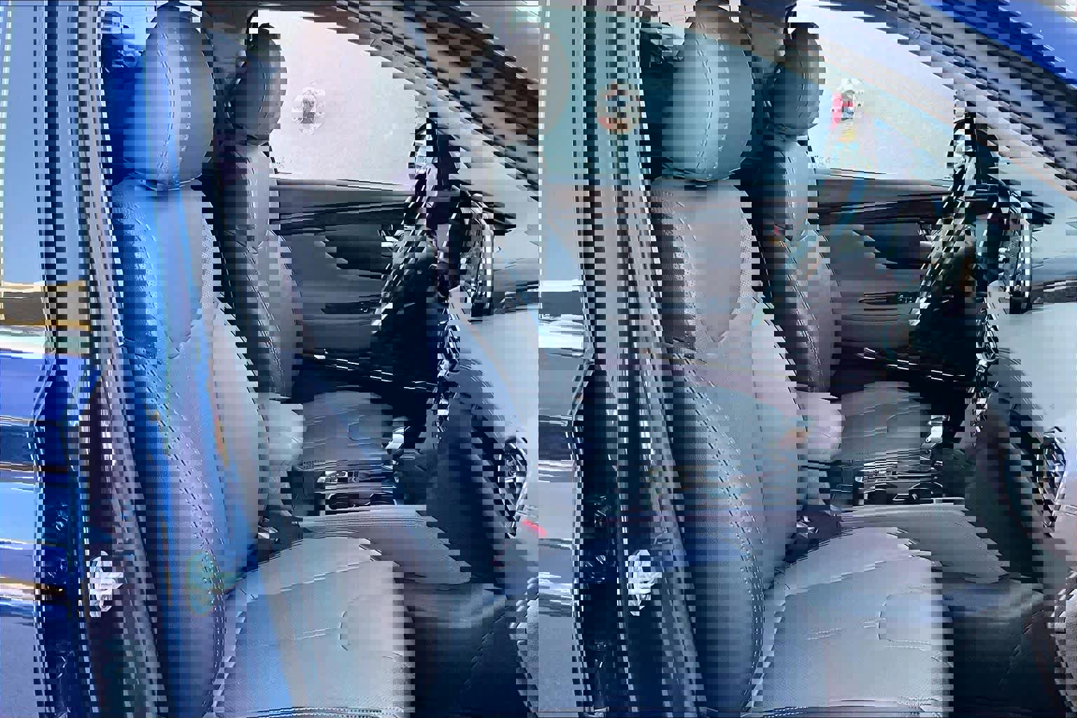 Used 2019 Hyundai Santa Fe SEL w/ Cargo Package image 9