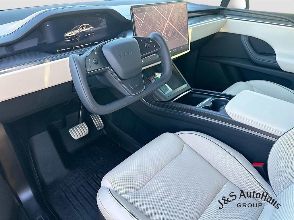 Used 2025 Tesla Model X Plaid image 9