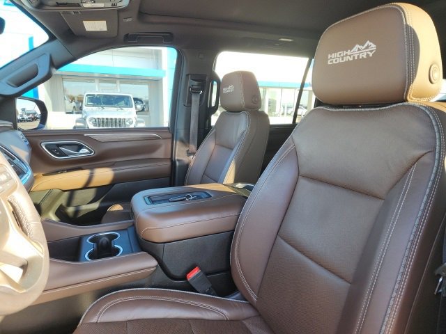 Used 2021 Chevrolet Suburban High Country image 15