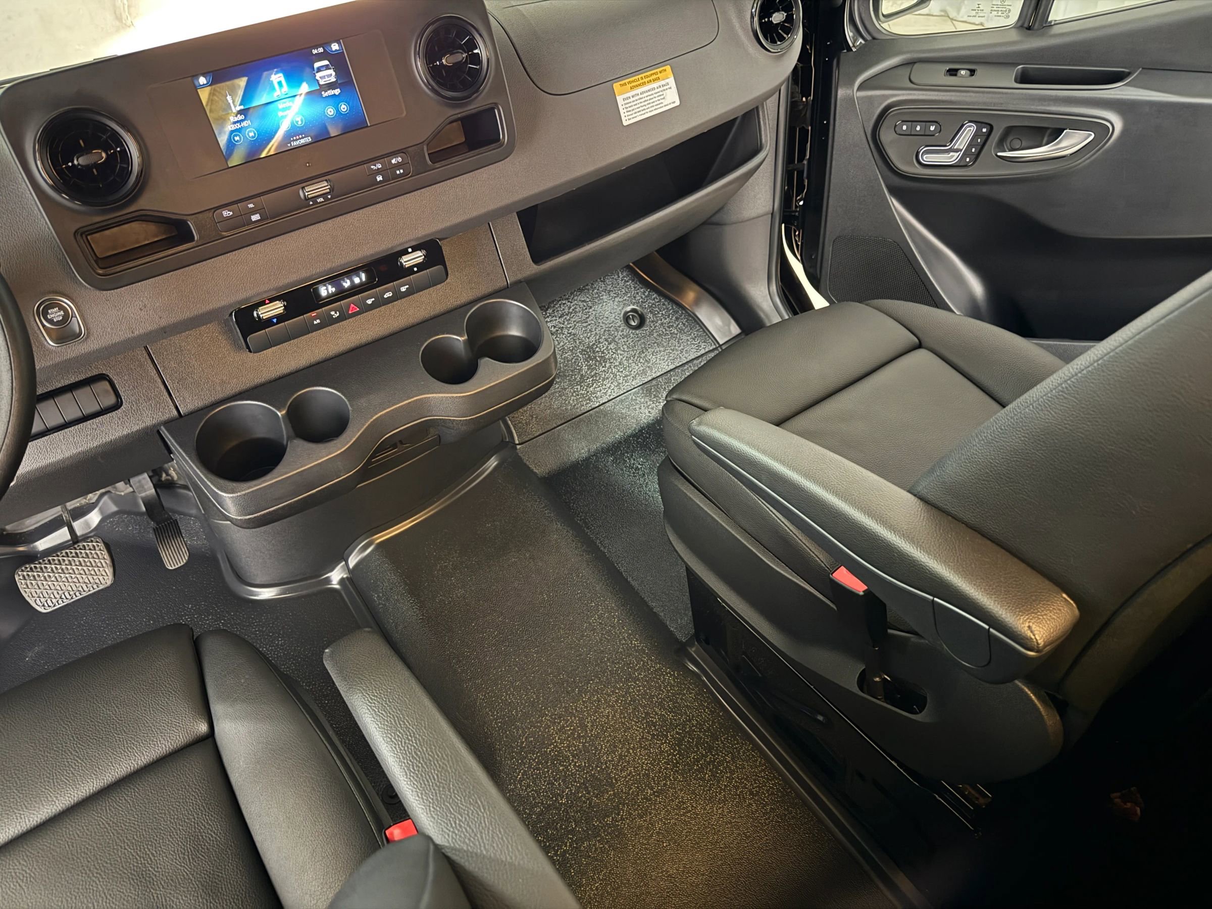 Used 2023 Mercedes-Benz Sprinter 3500 image 81