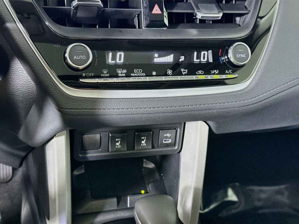 Certified 2025 Toyota Corolla Cross XLE w/ Convenience Package AWD/4WD image 10