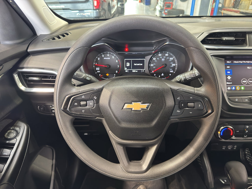 Used 2023 Chevrolet TrailBlazer LT FWD image 20