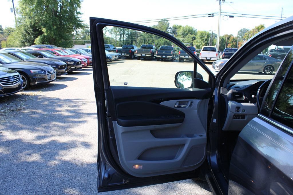 Used 2016 Honda Pilot Touring image 13