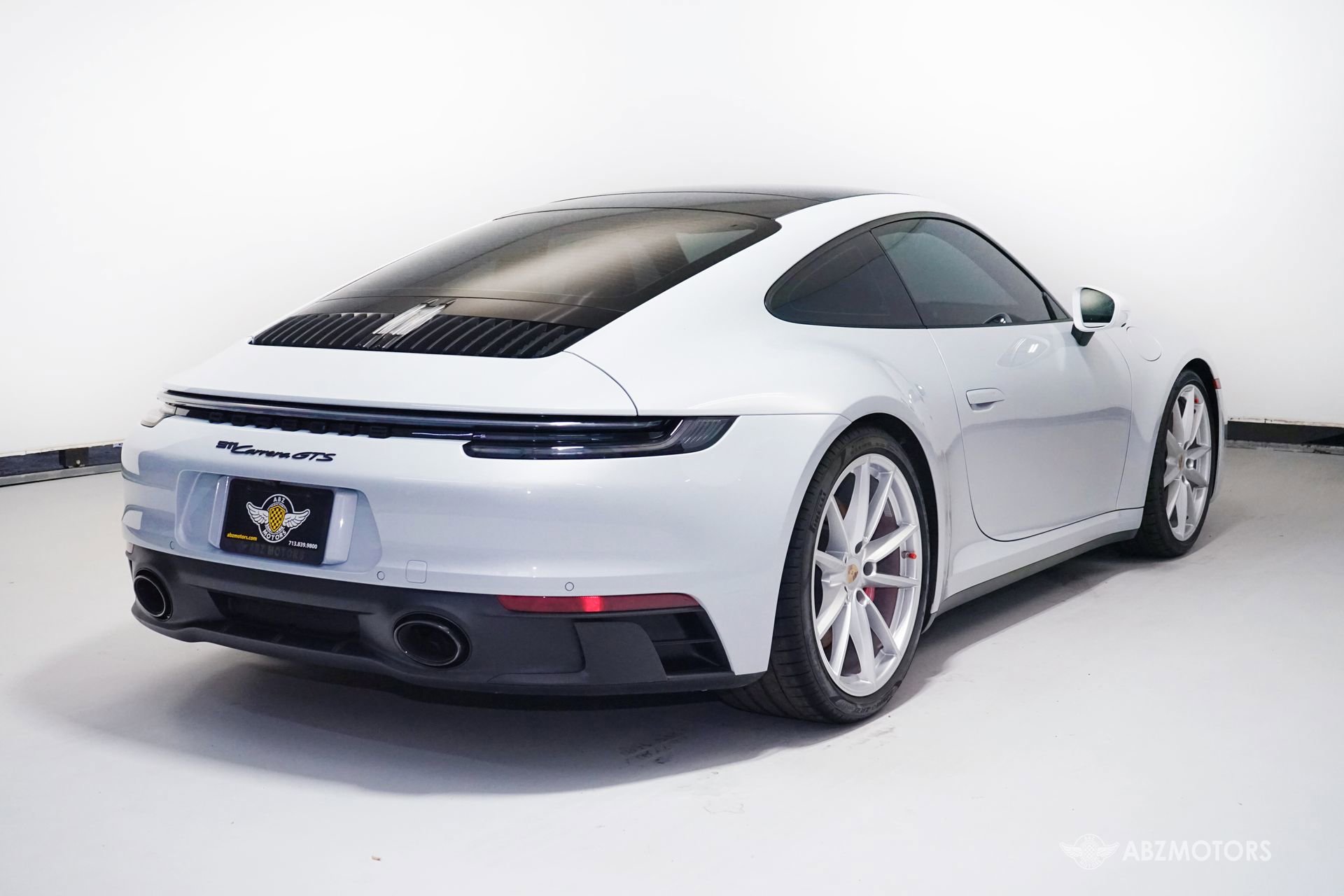 Used 2024 Porsche 911 Carrera GTS RWD image 5