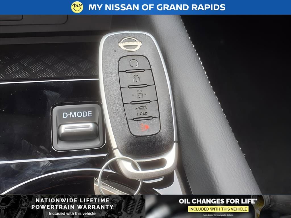 New 2025 Nissan Murano SL w/ Cargo Package image 25