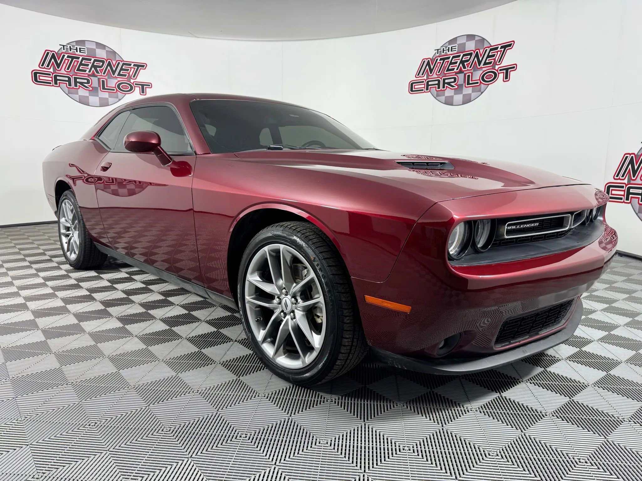 Used 2023 Dodge Challenger SXT w/ Plus Package image 10