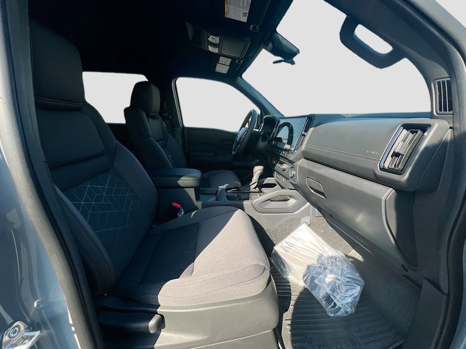 New 2026 Nissan Frontier SV image 29