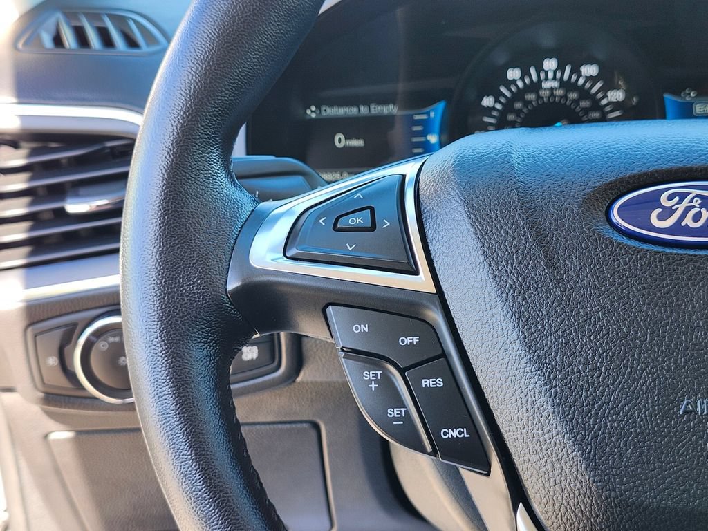 Certified 2022 Ford Edge Titanium AWD/4WD image 30