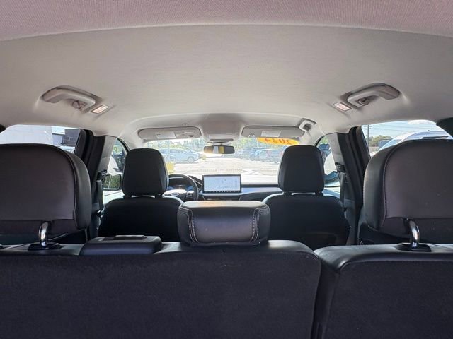 Used 2024 Ford Escape Platinum image 29