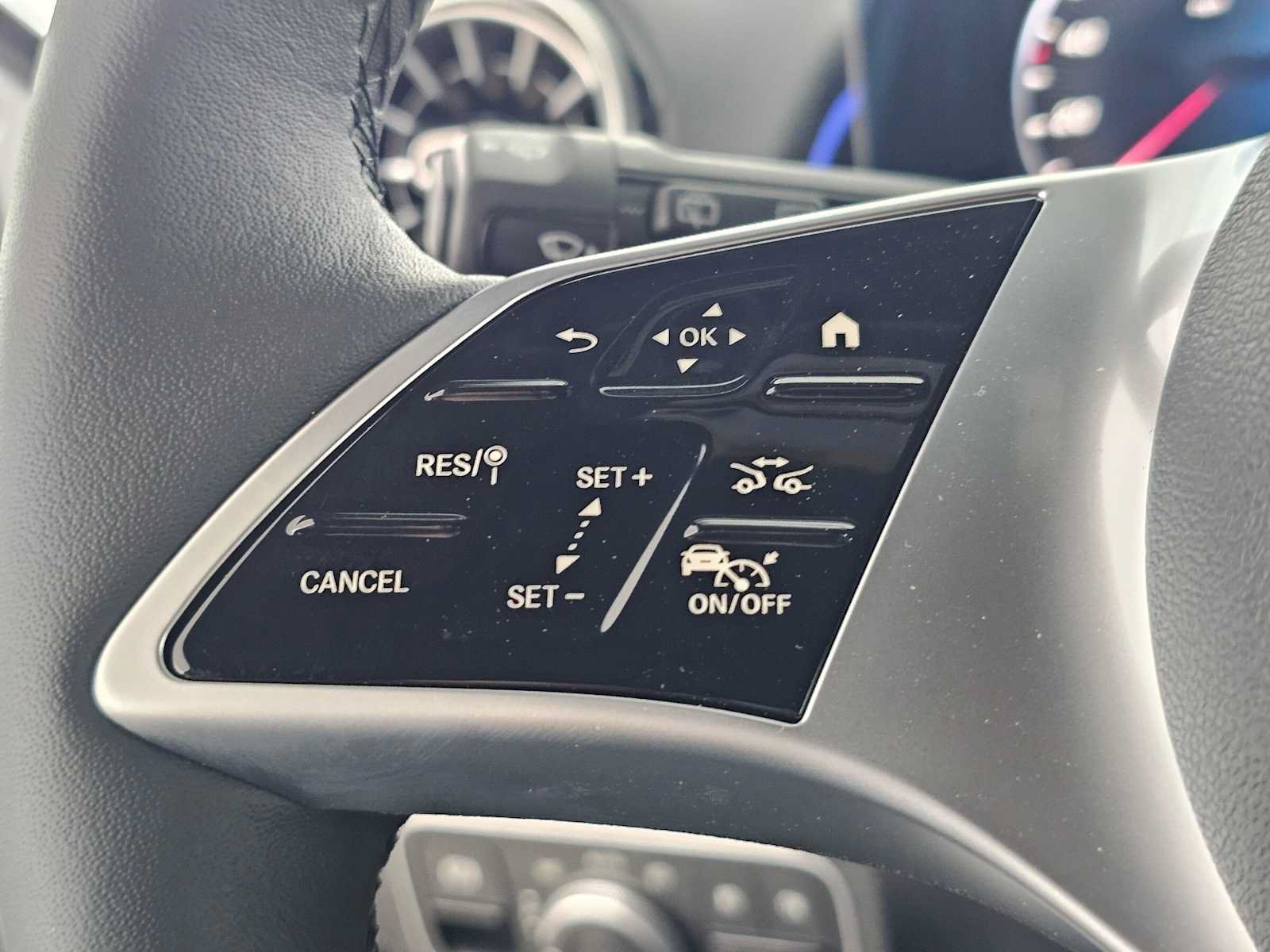 New 2026 Mercedes-Benz GLB 250 image 27