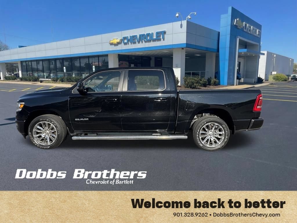 Used 2023 RAM 1500 Laramie AWD/4WD image 4