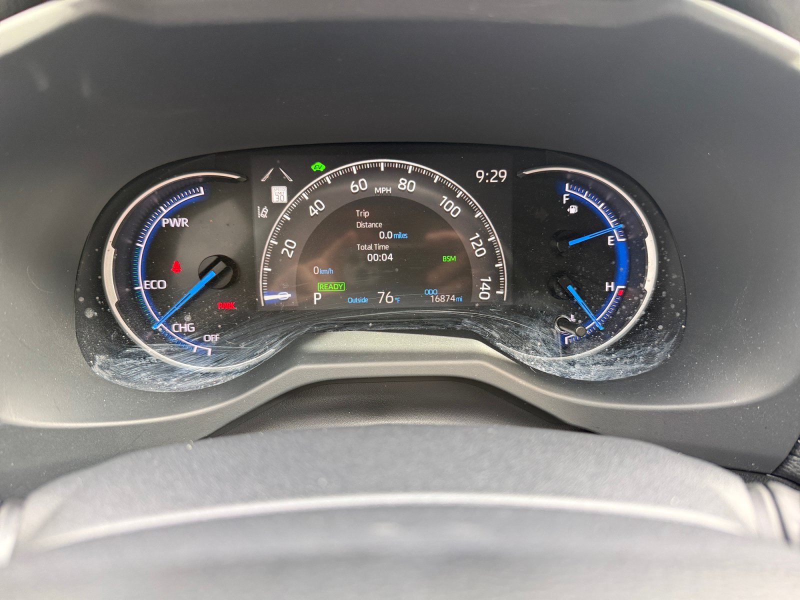 Used 2025 Toyota RAV4 LE AWD/4WD image 11