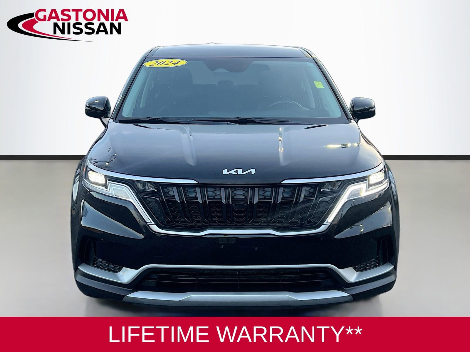 Used 2024 Kia Carnival LX video 2