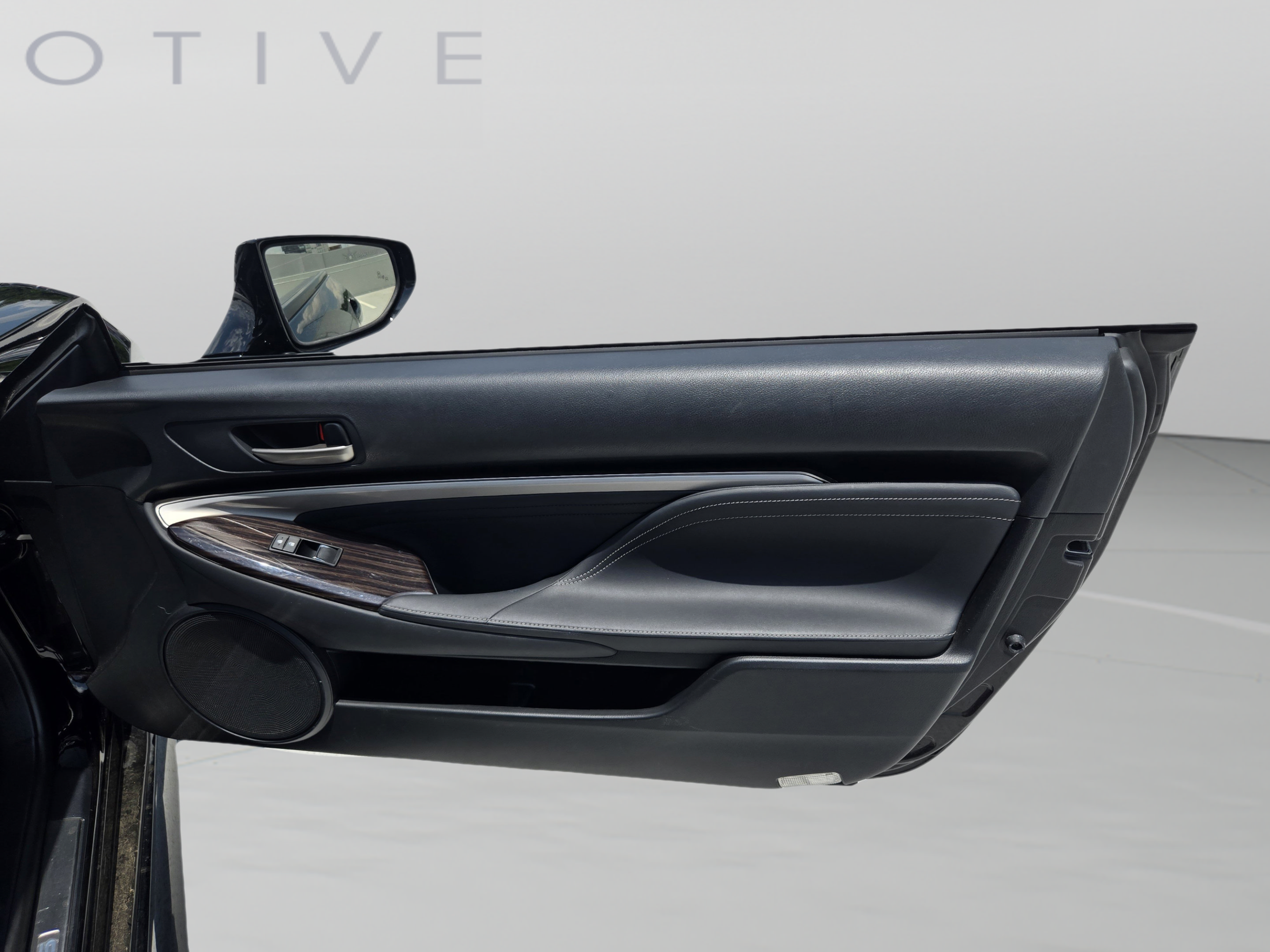 Used 2019 Lexus RC 300 RWD image 23