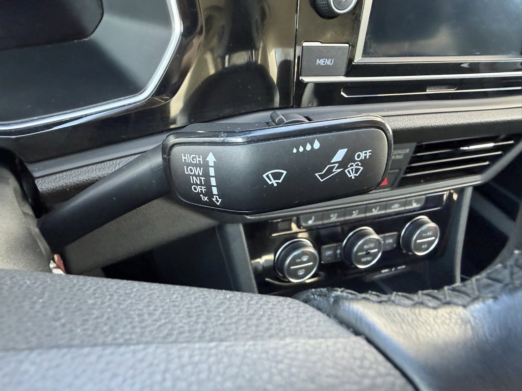 Used 2024 Volkswagen Jetta SE image 21