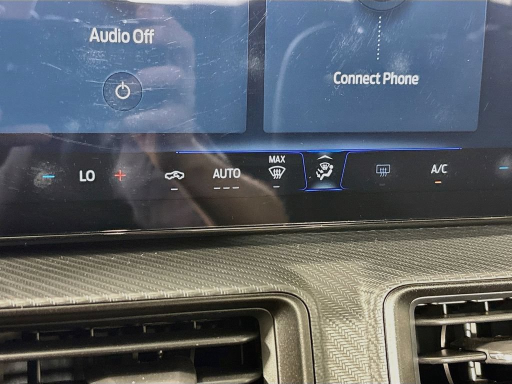Used 2024 Ford Mustang Coupe RWD image 17