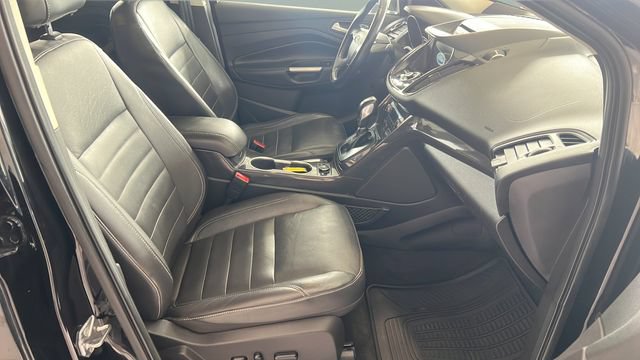 Used 2016 Ford Escape Titanium FWD image 17