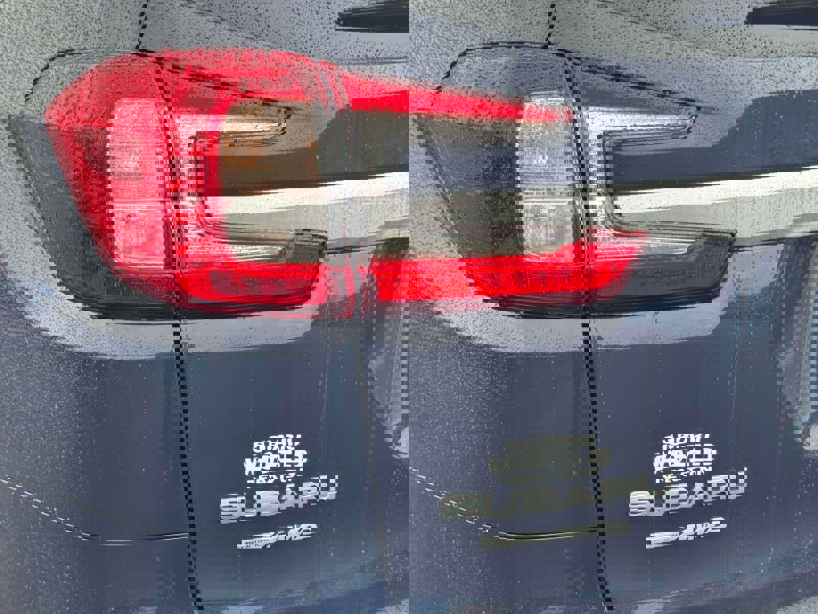 Certified 2025 Subaru Ascent Premium image 8