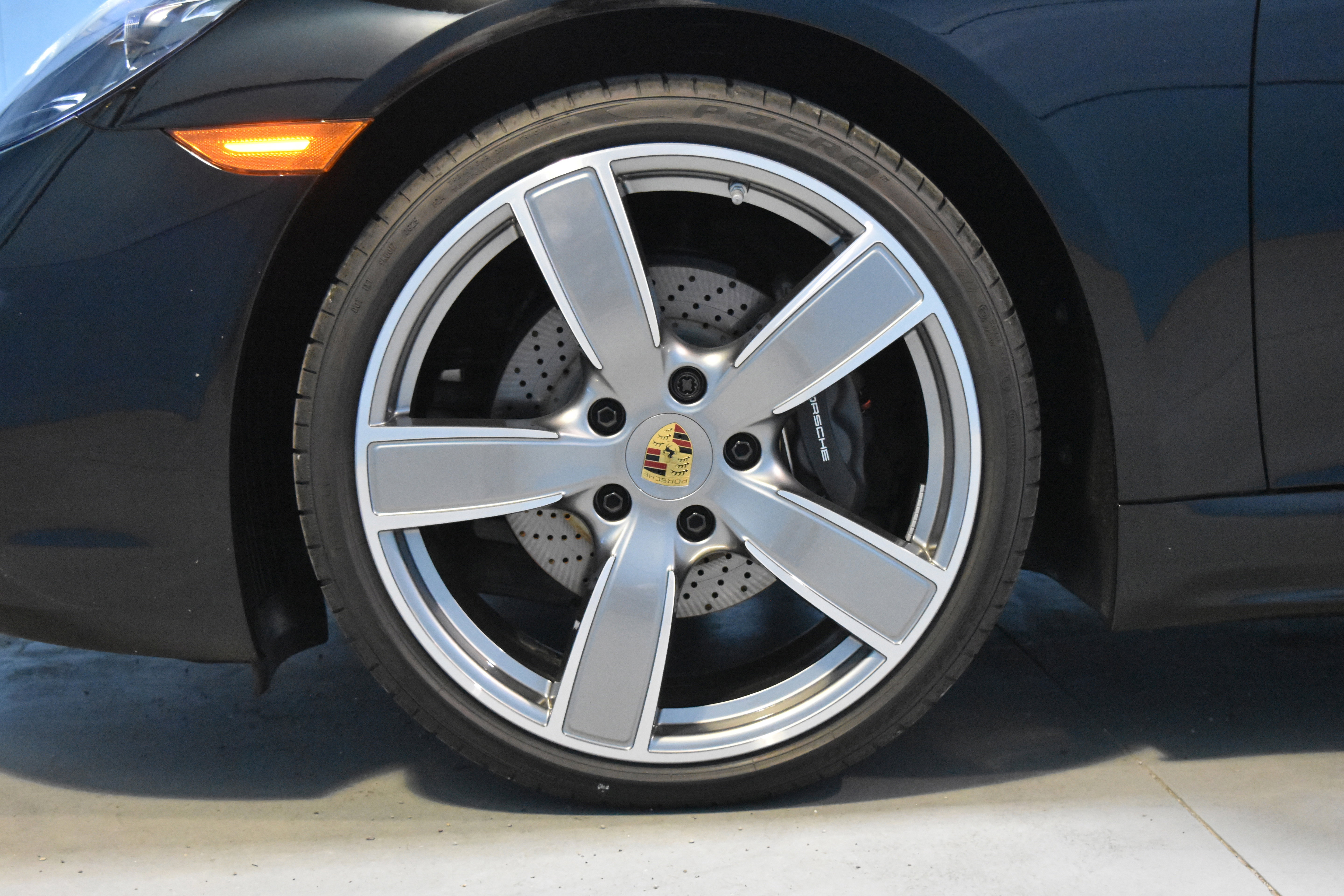 New 2025 Porsche 718 Cayman image 21