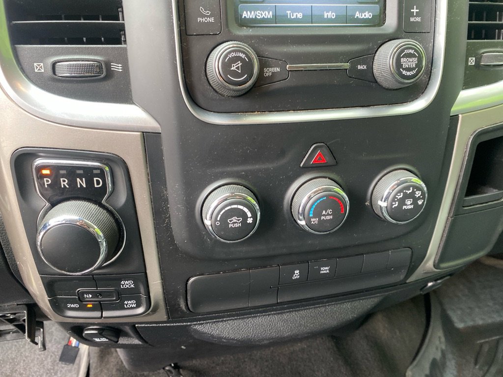 Used 2017 RAM 1500 Classic SLT AWD/4WD image 14