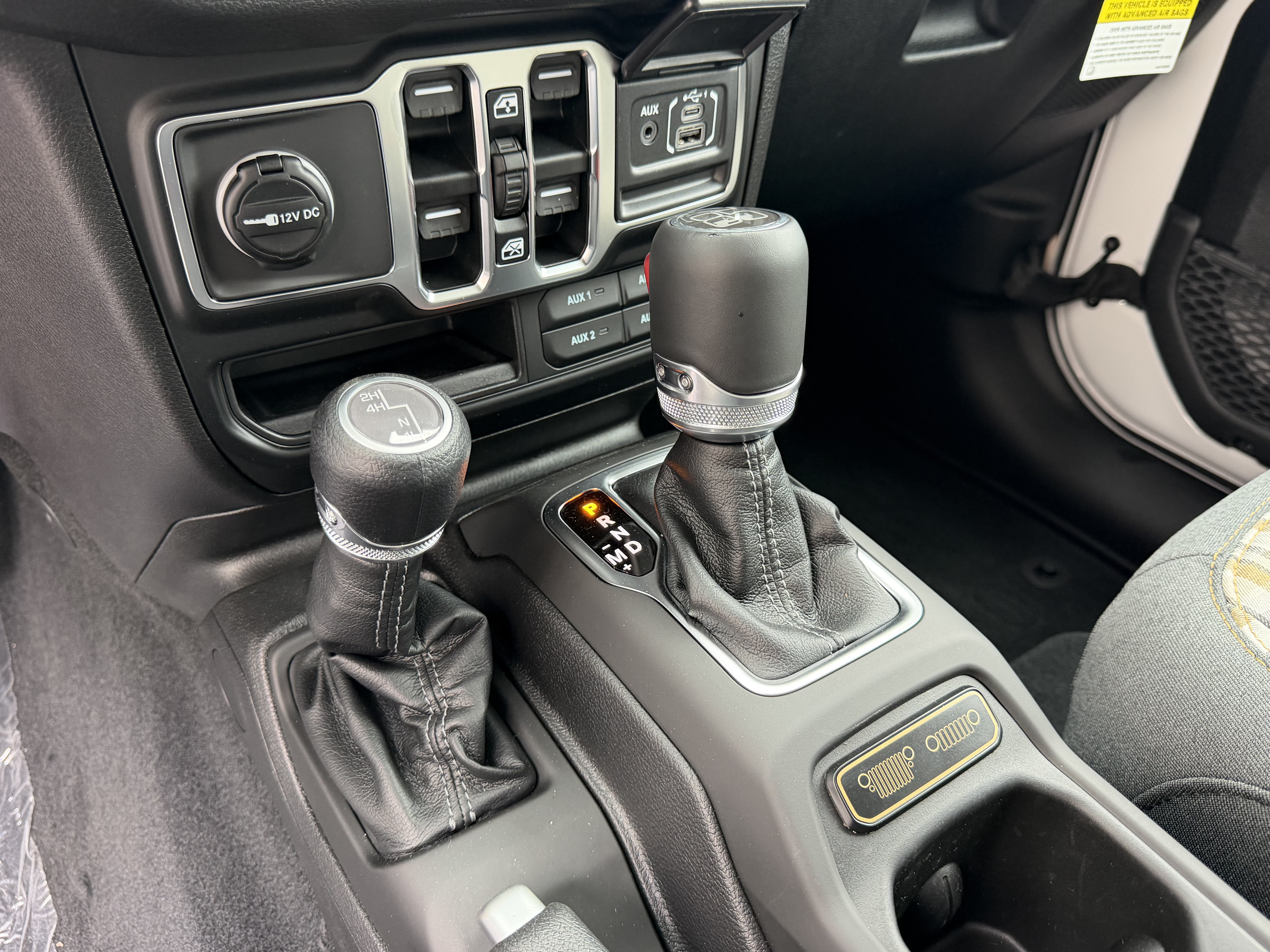 New 2026 Jeep Gladiator Sport AWD/4WD image 23